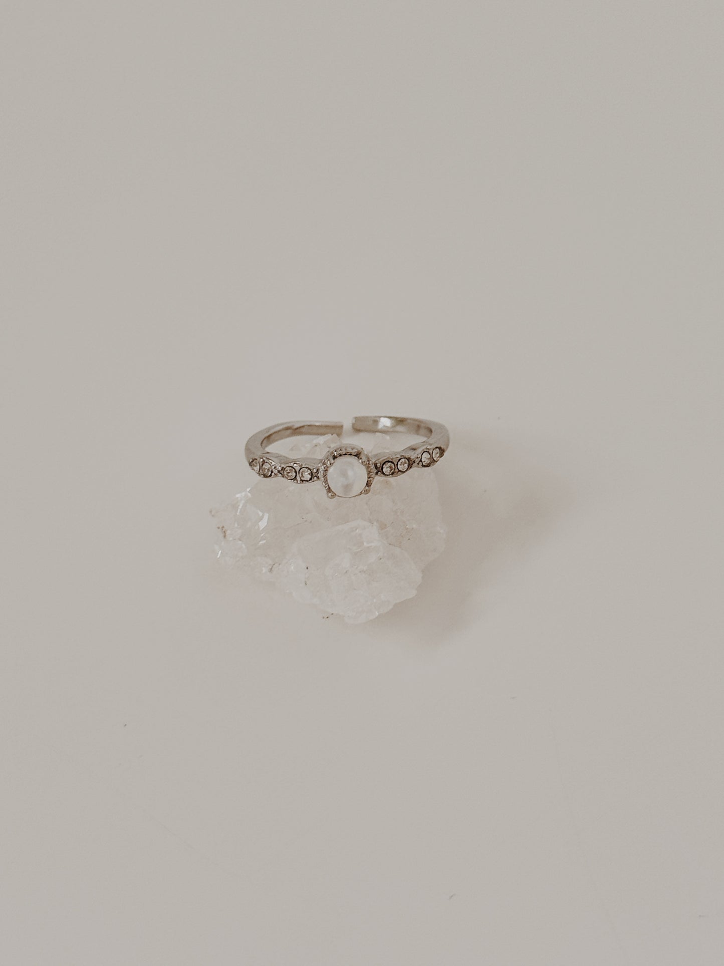 Anel Aura Selenite ( prateado )