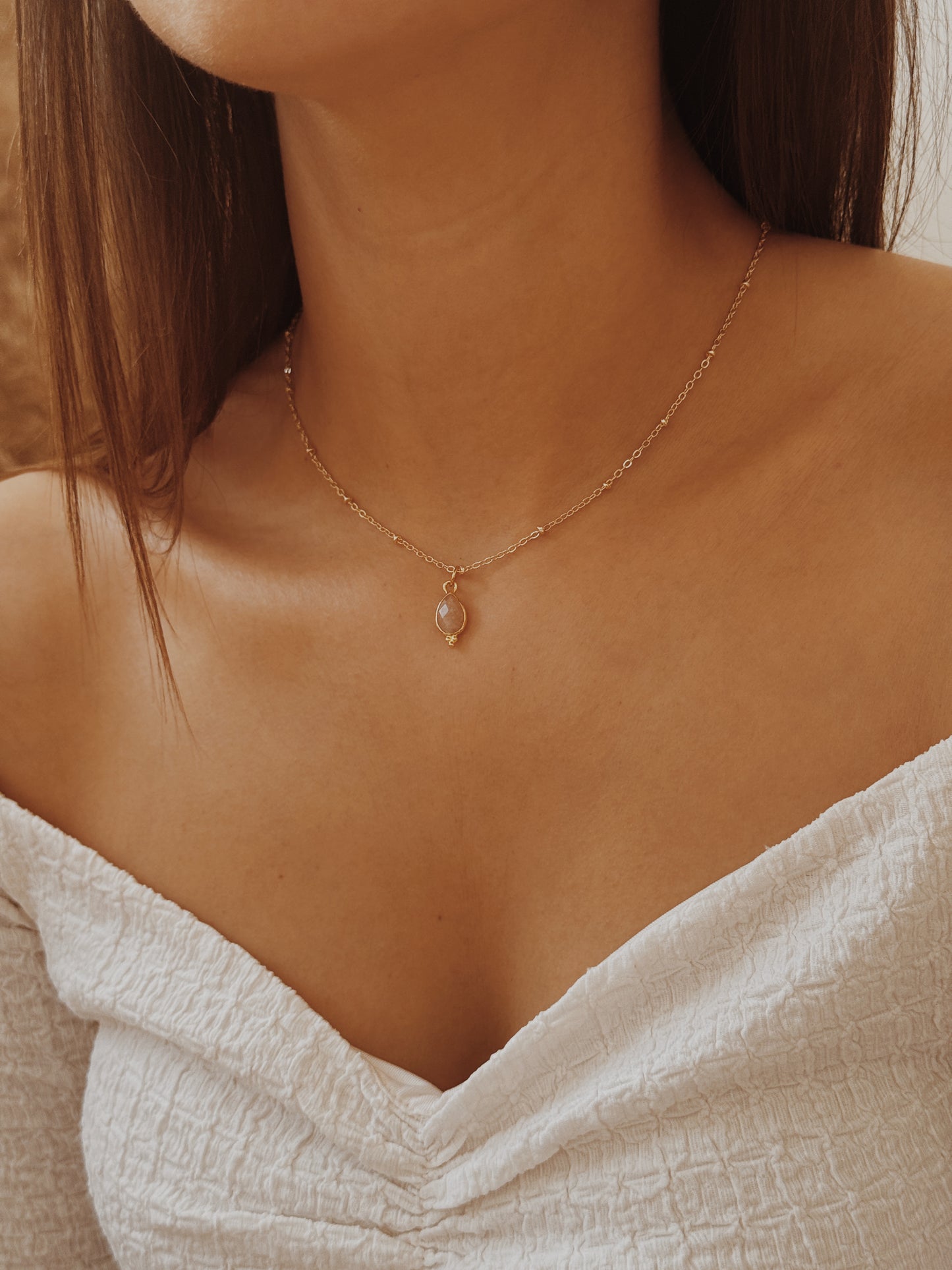 Colar Anita Pedra da Lua pêssego