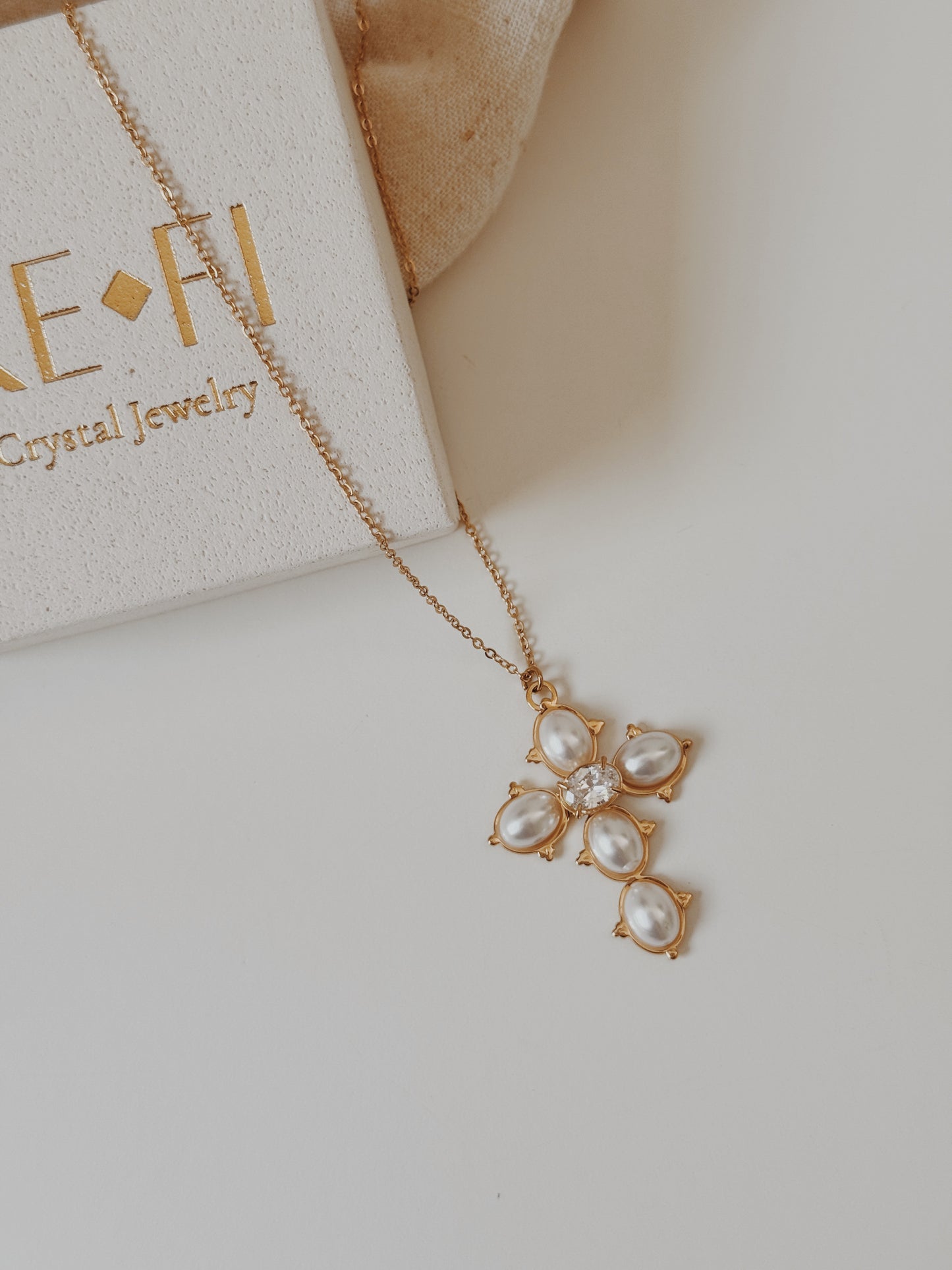 Colar Cruz pearl
