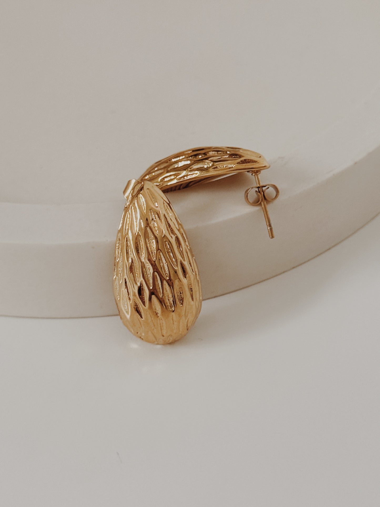 Brincos Gota martelada