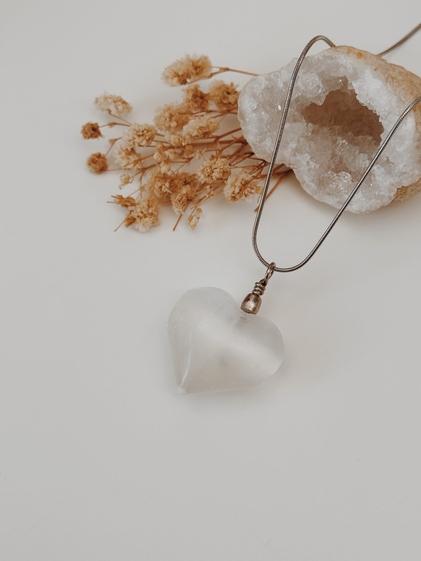 Colar Coração Selenite