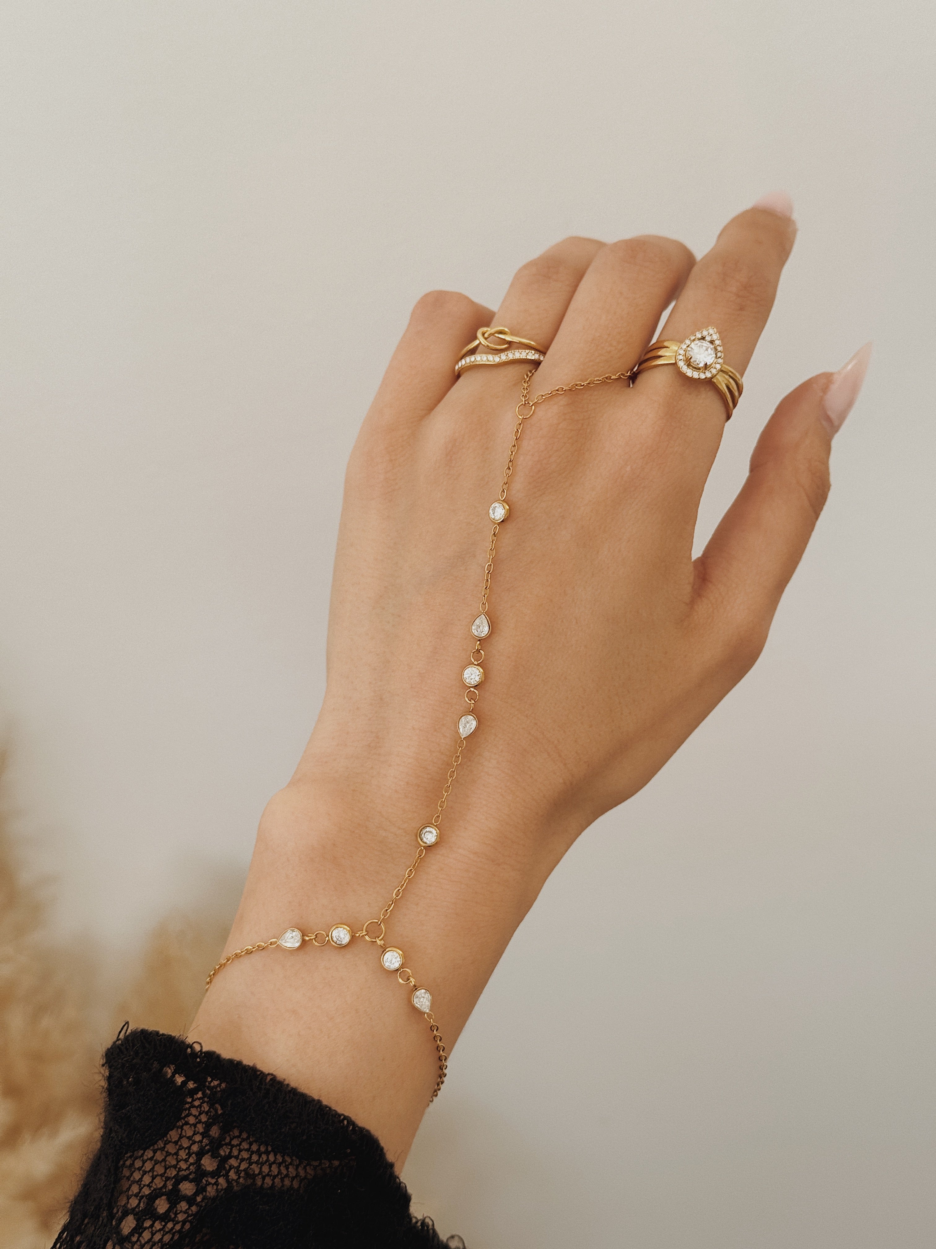 Pulseira de mão Kyle