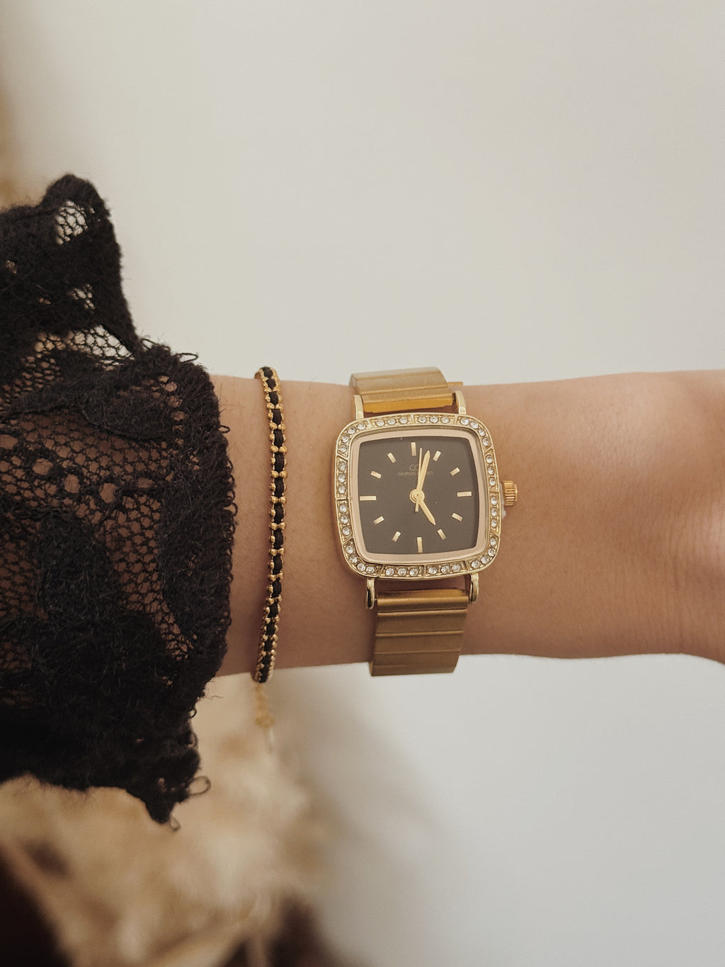 Relógio quadrado | mostrador preto