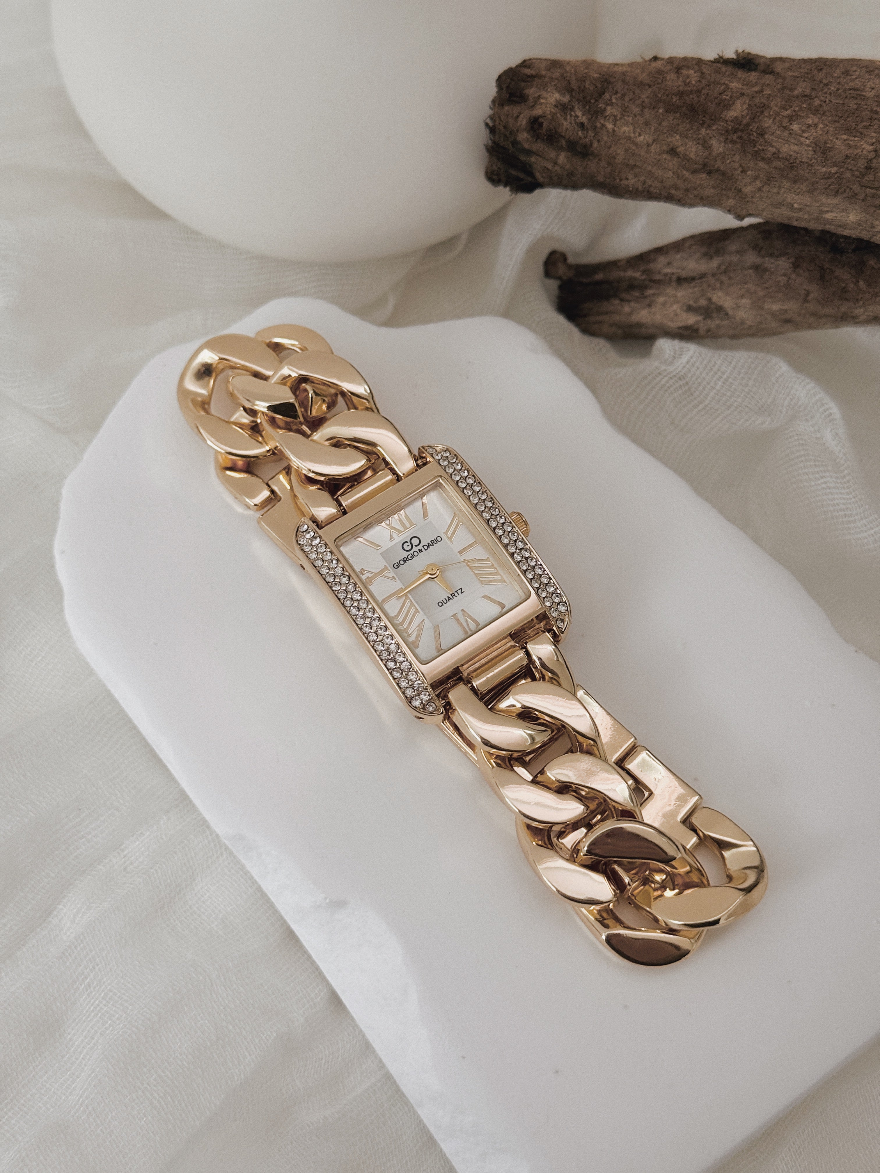 Relógio Emery dourado