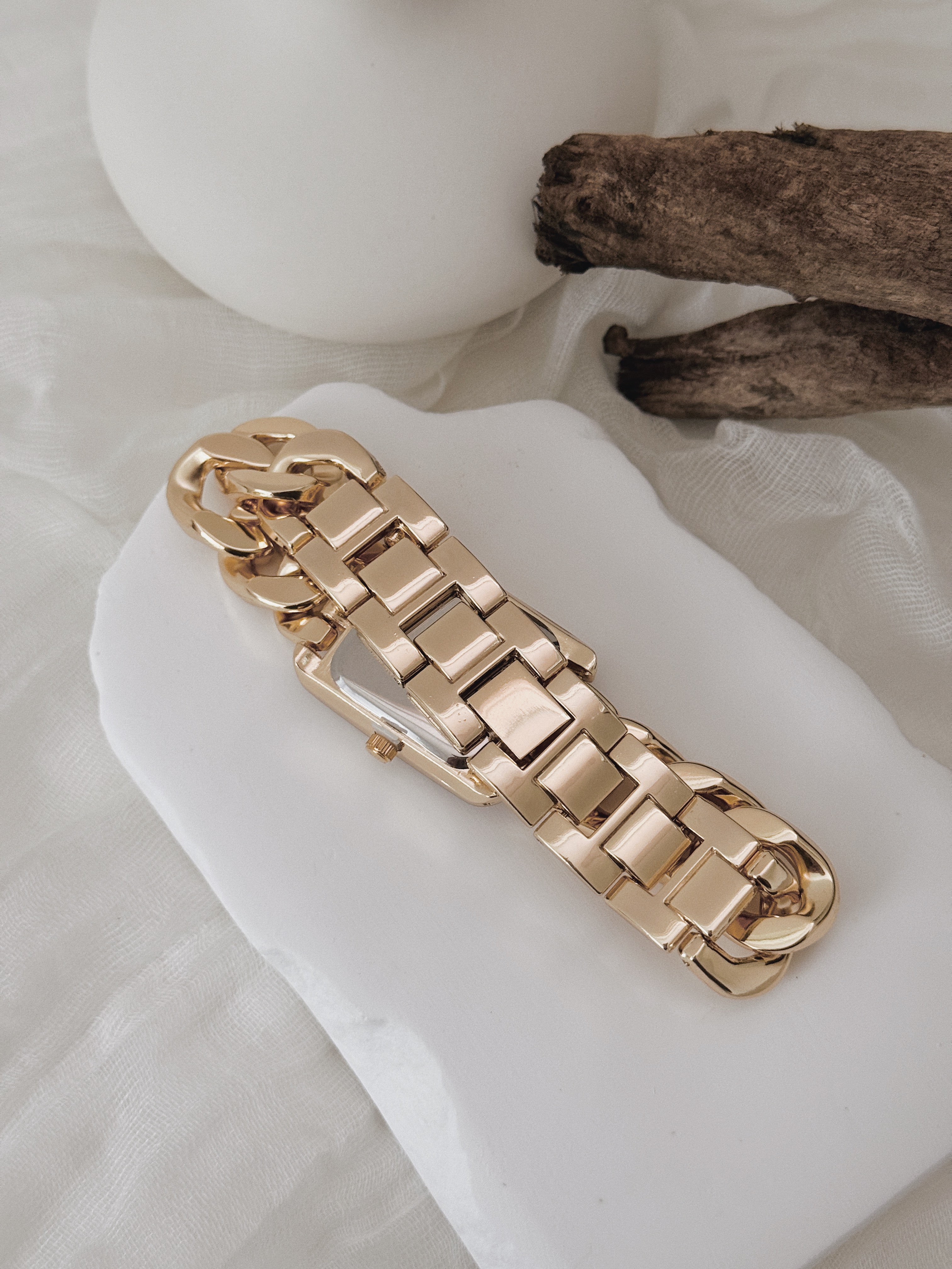 Relógio Emery dourado