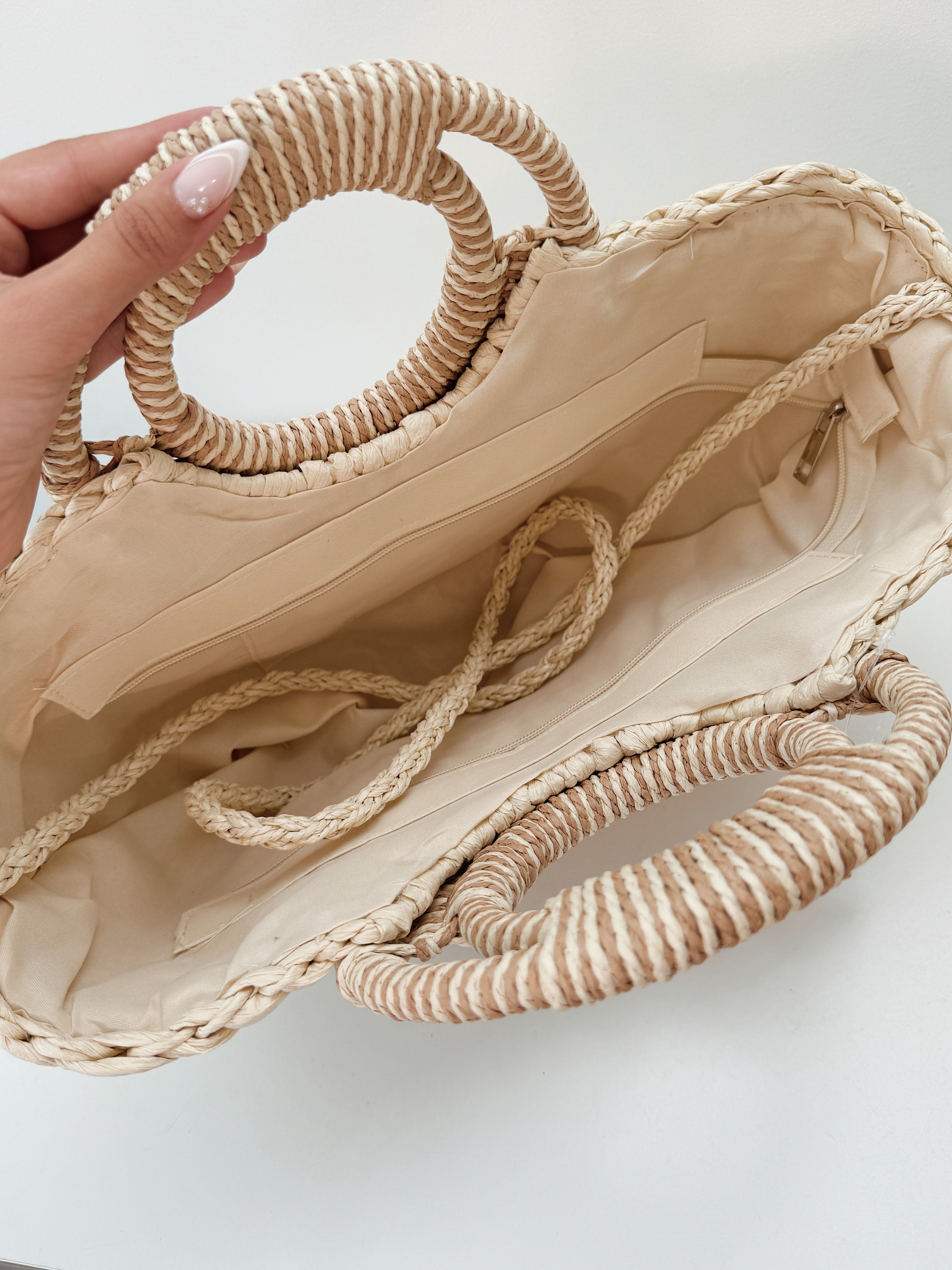 Mala Santorini | Shopper