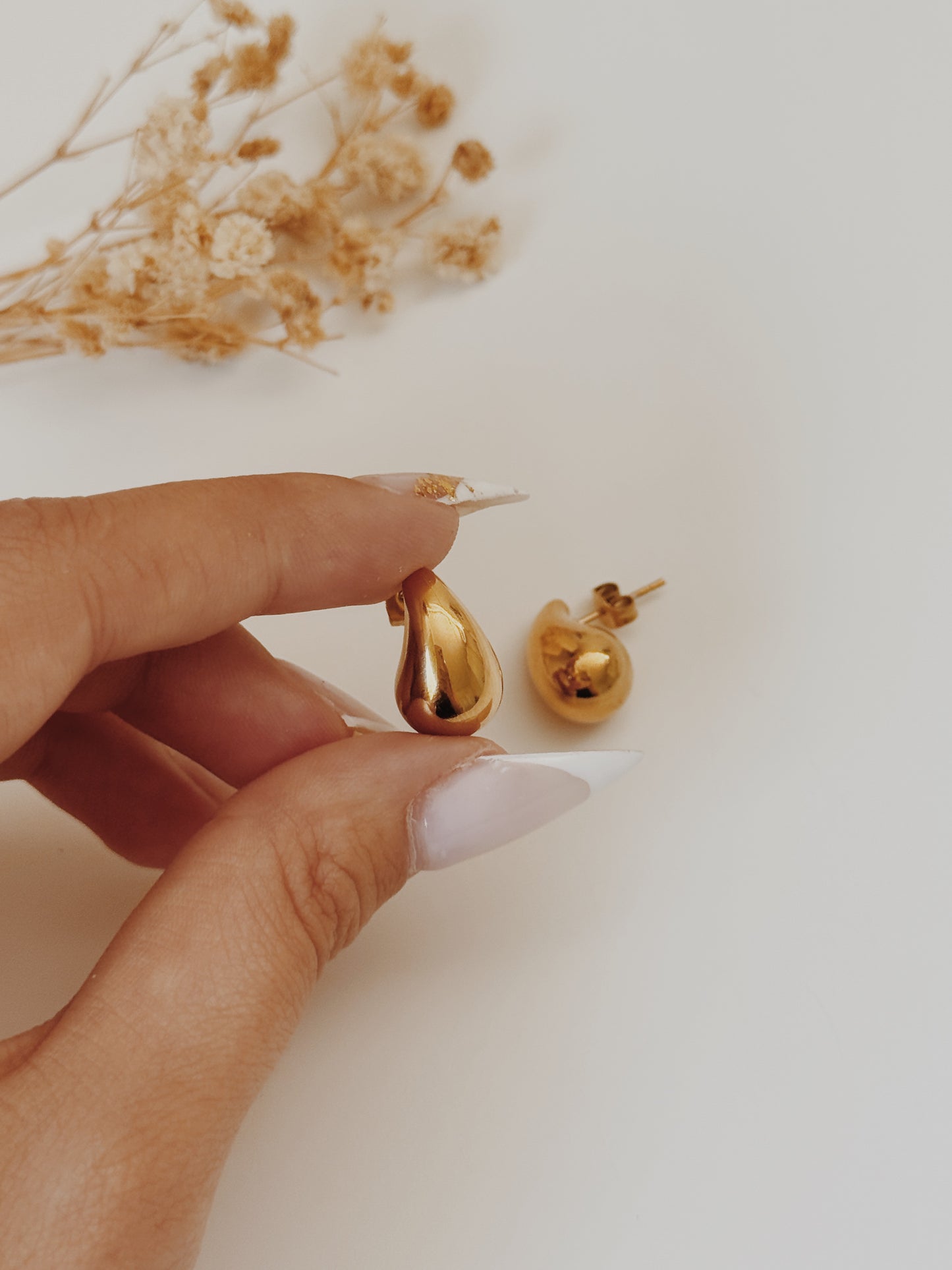 Brincos mini gota