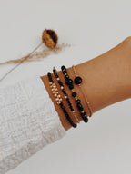 Pulseira gotas douradas - Obsidiana Negra