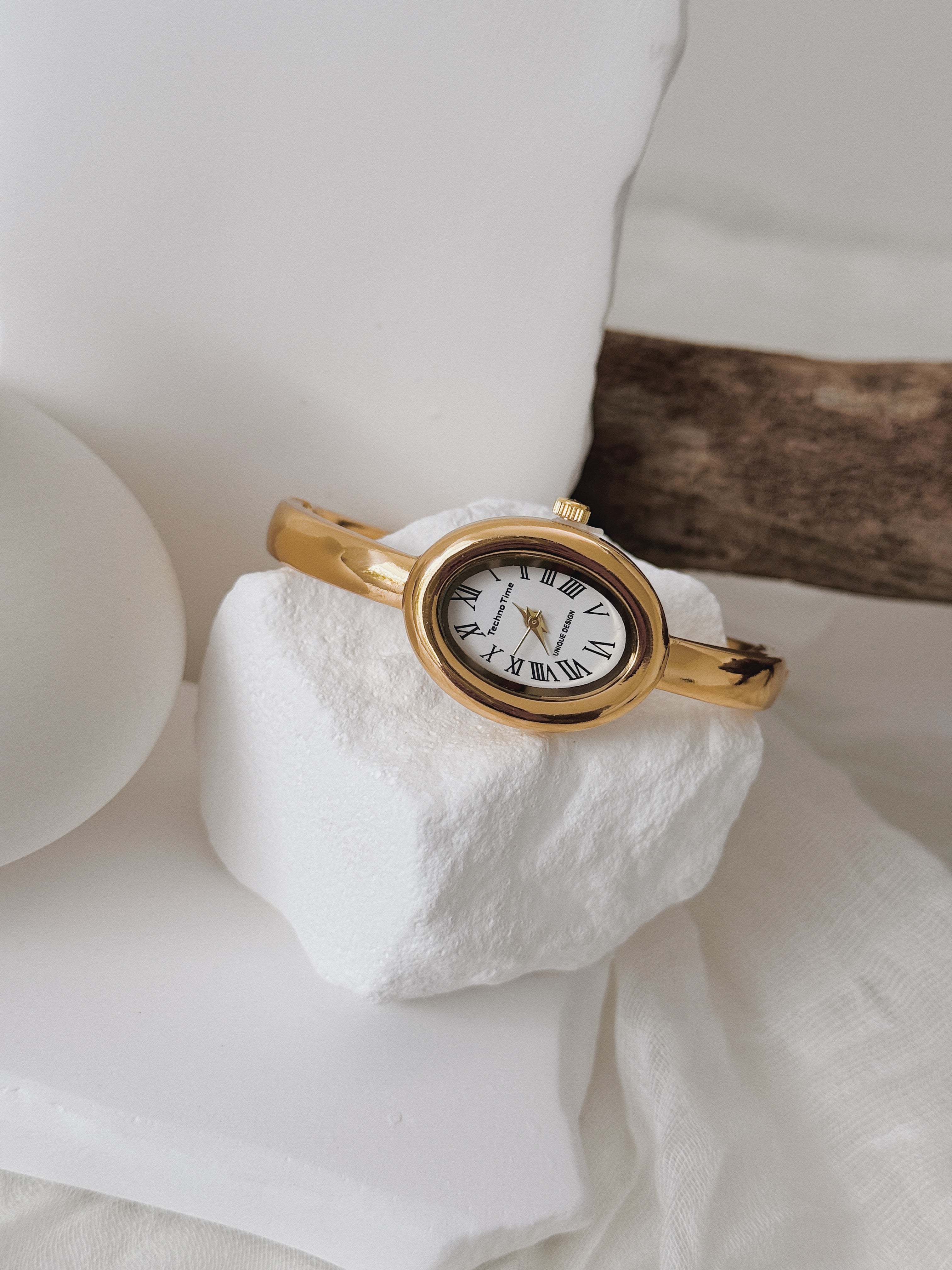 Relógio Classic Vintage | oval