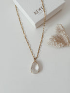 Colar gota cristalina | quartzo cristal