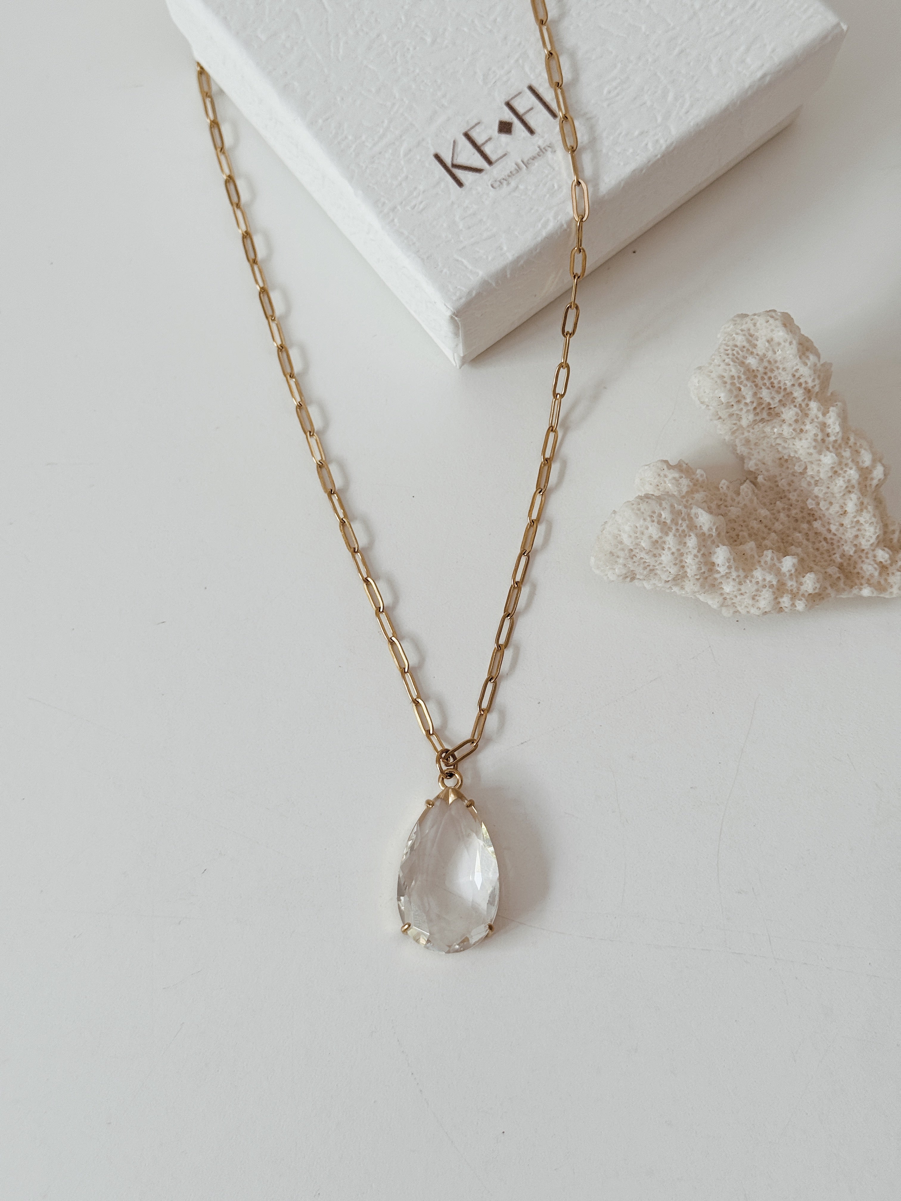 Colar gota cristalina | quartzo cristal