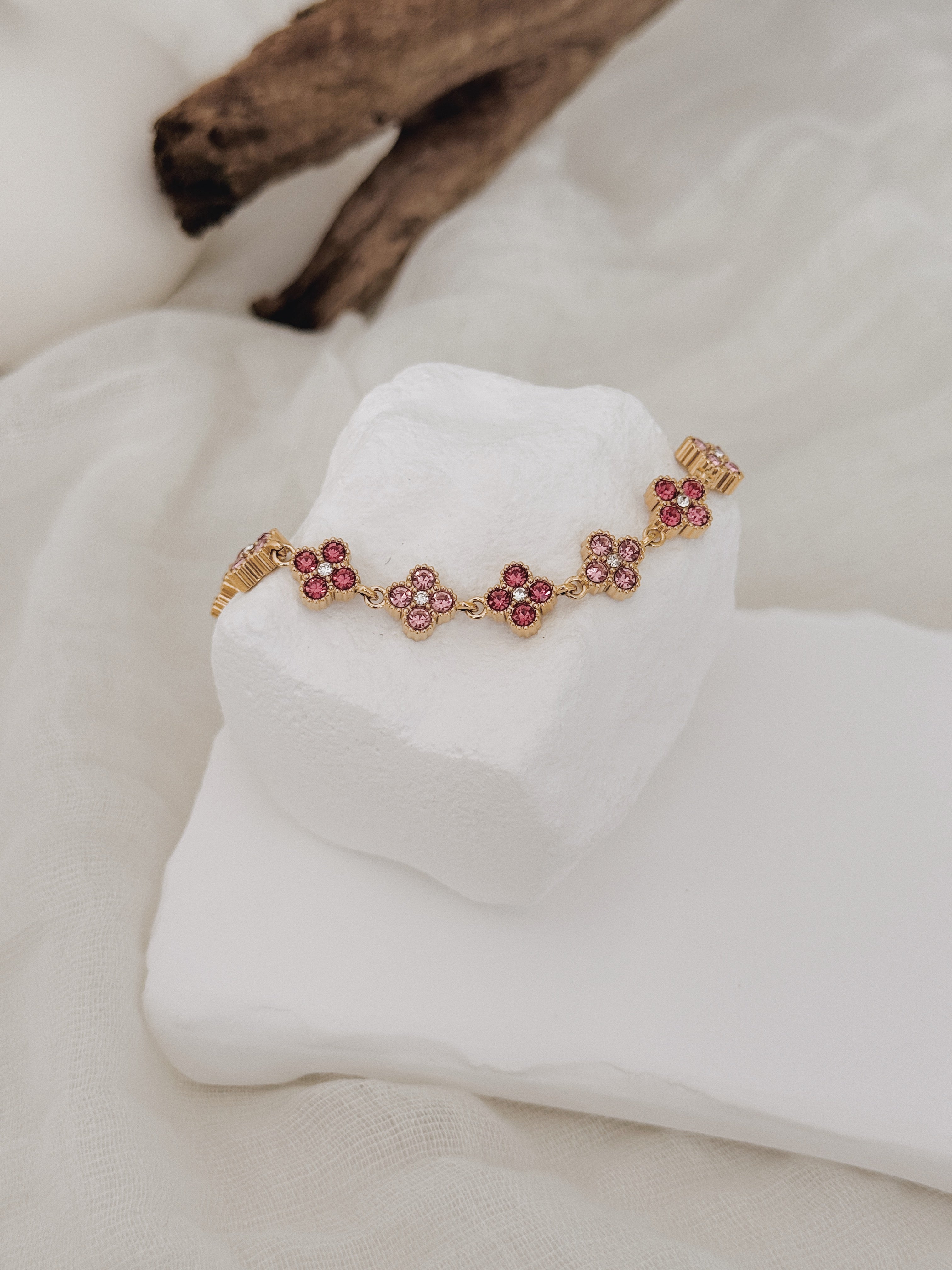 Pulseira Golden Clover | rosa