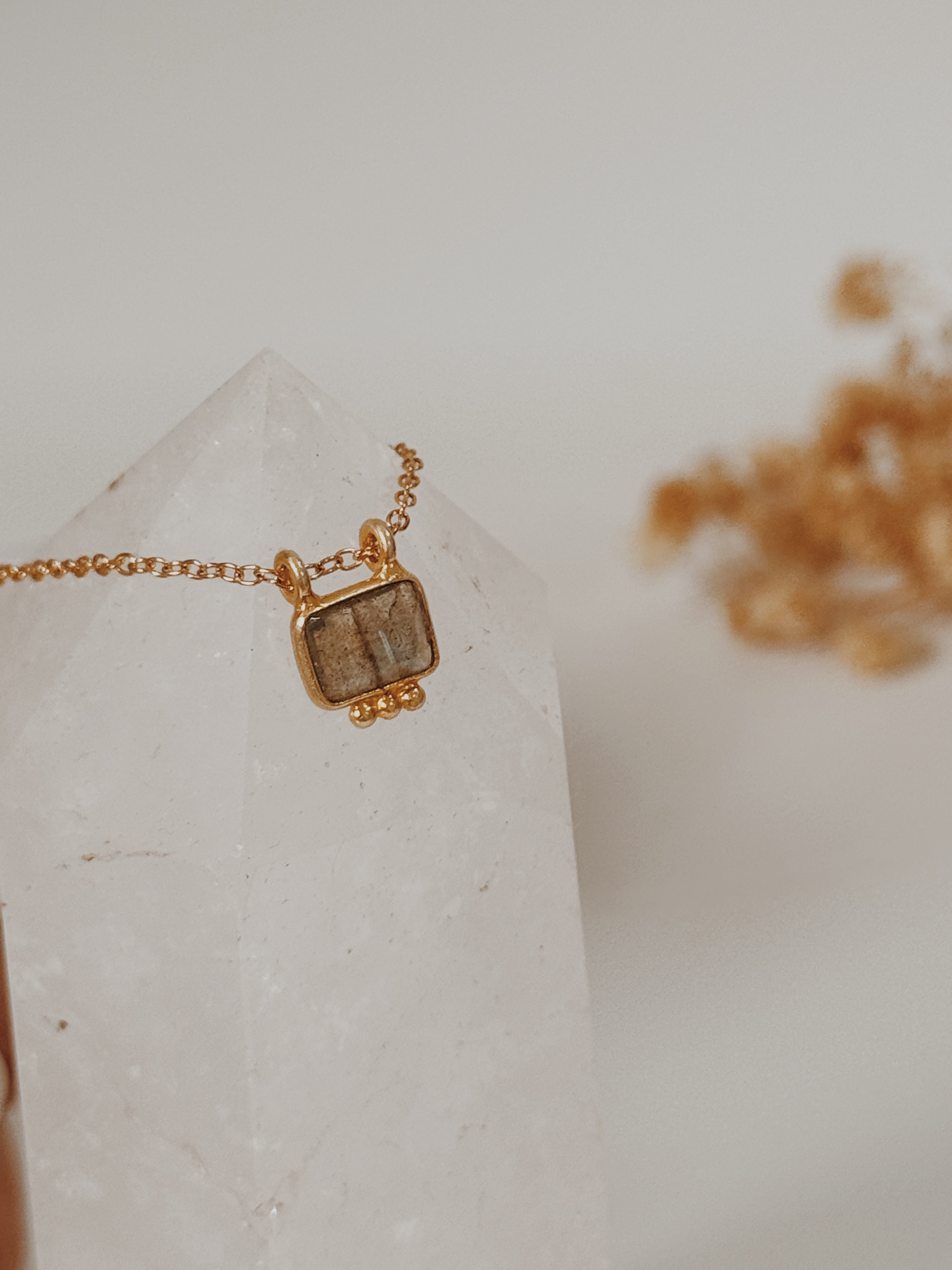 Colar Ana Labradorite