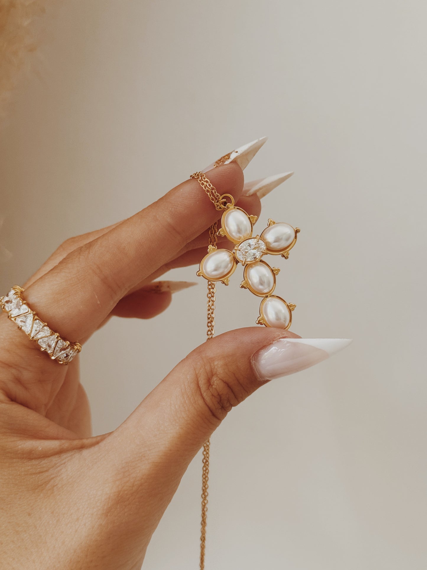 Colar Cruz pearl