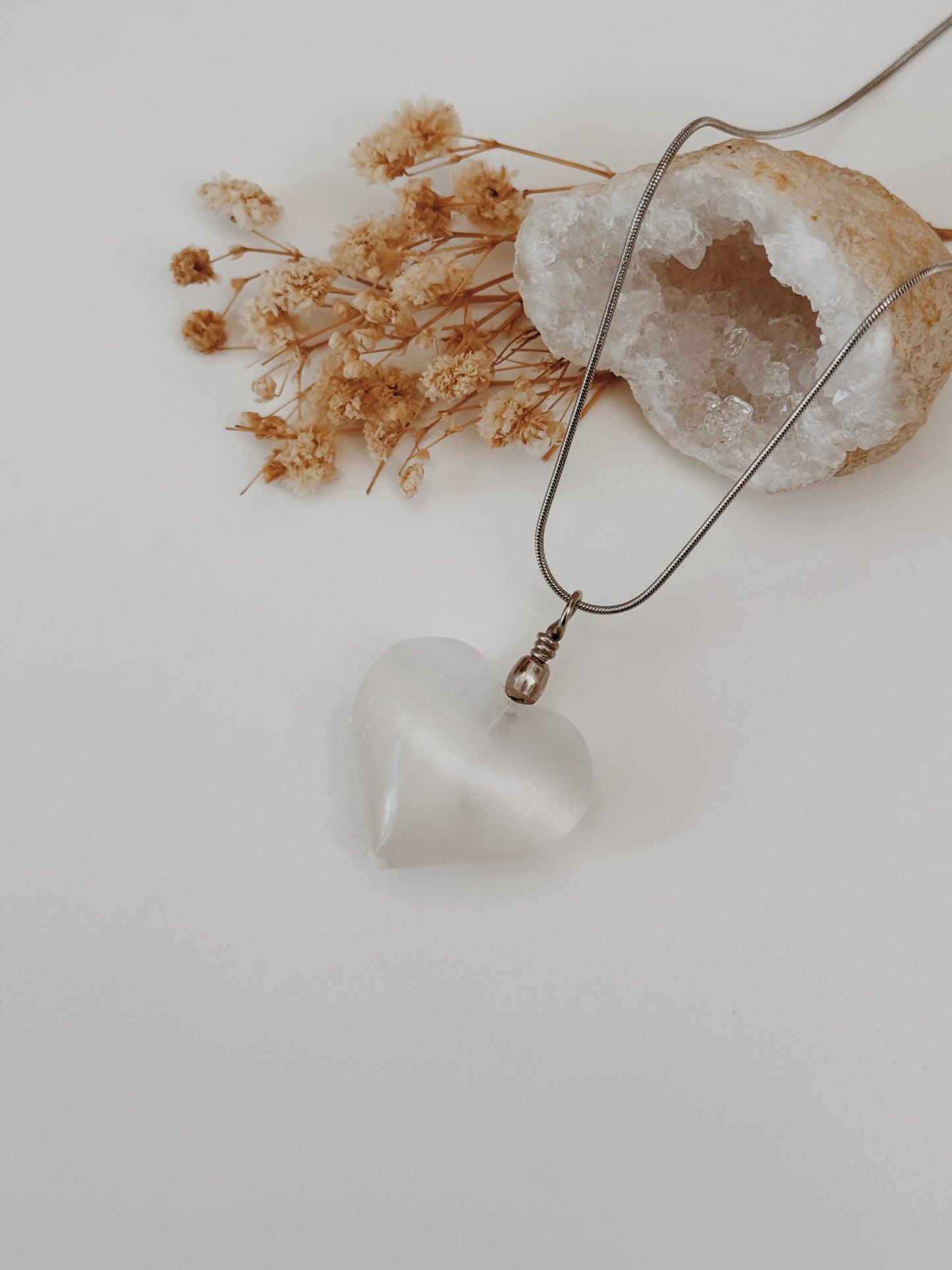 Colar Coração Selenite