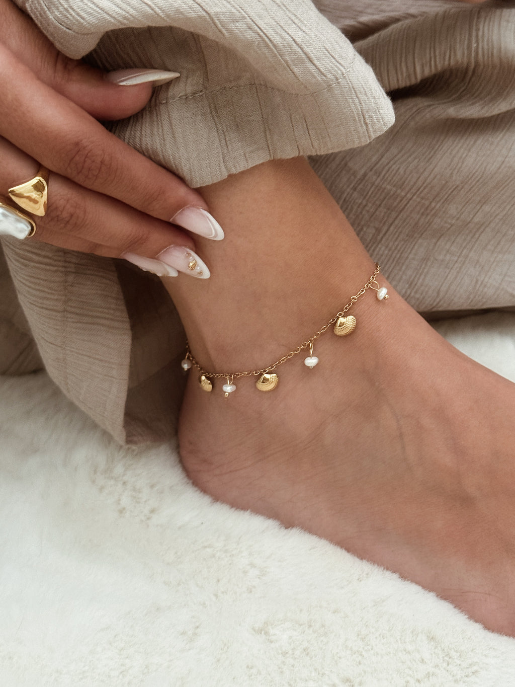 Pulseira de pé | mini conchas