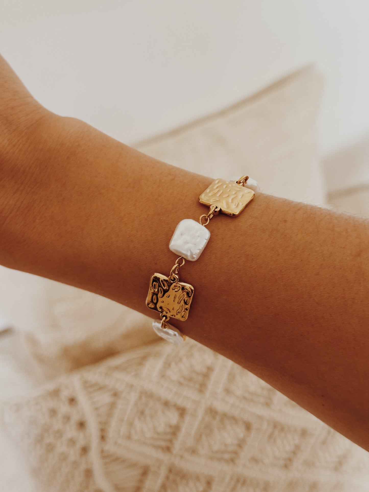 Pulseira maré dourada