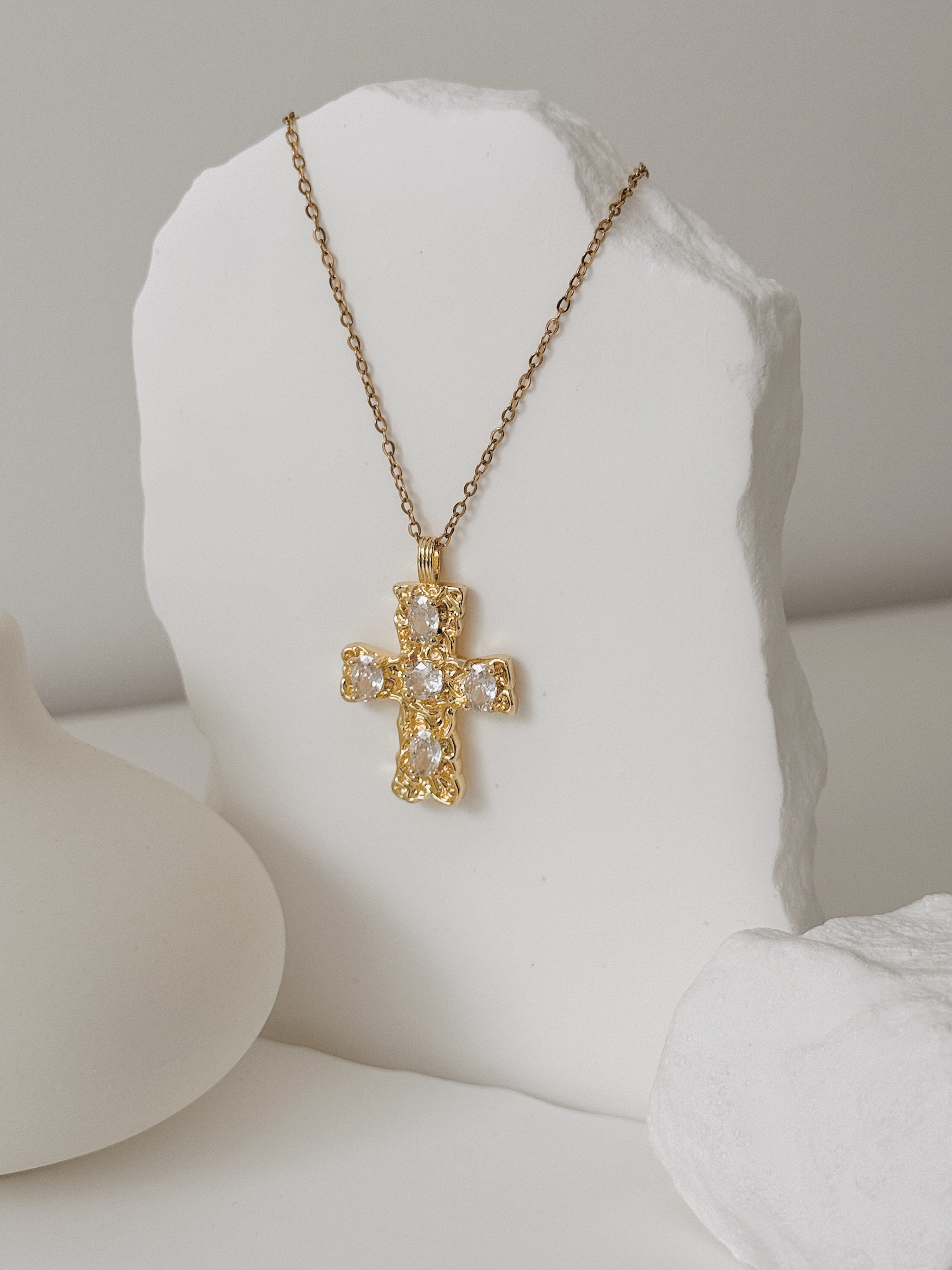 Colar Cruz | zirconias