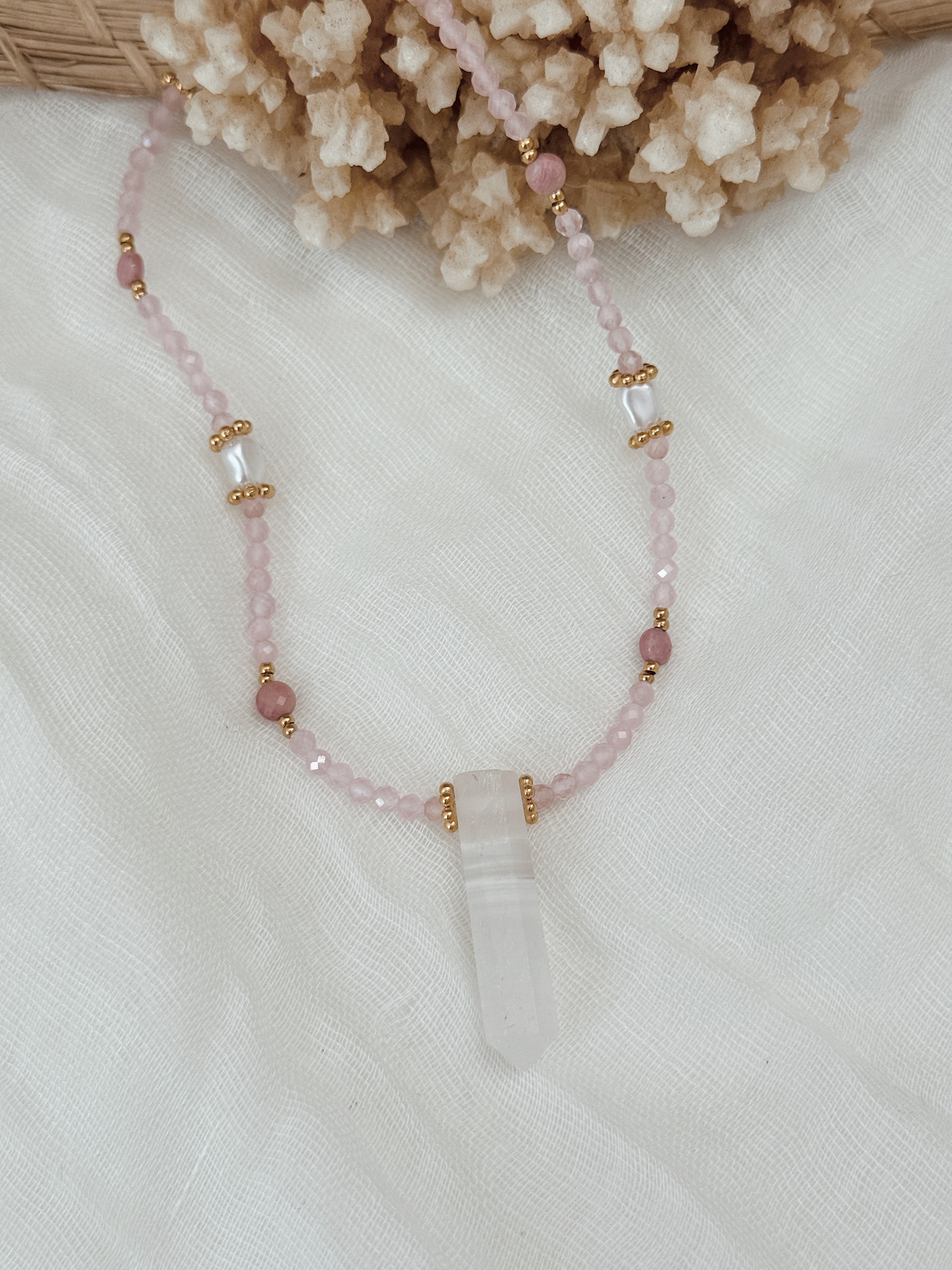 Gargantilha Alma Rosa | quartzo rosa