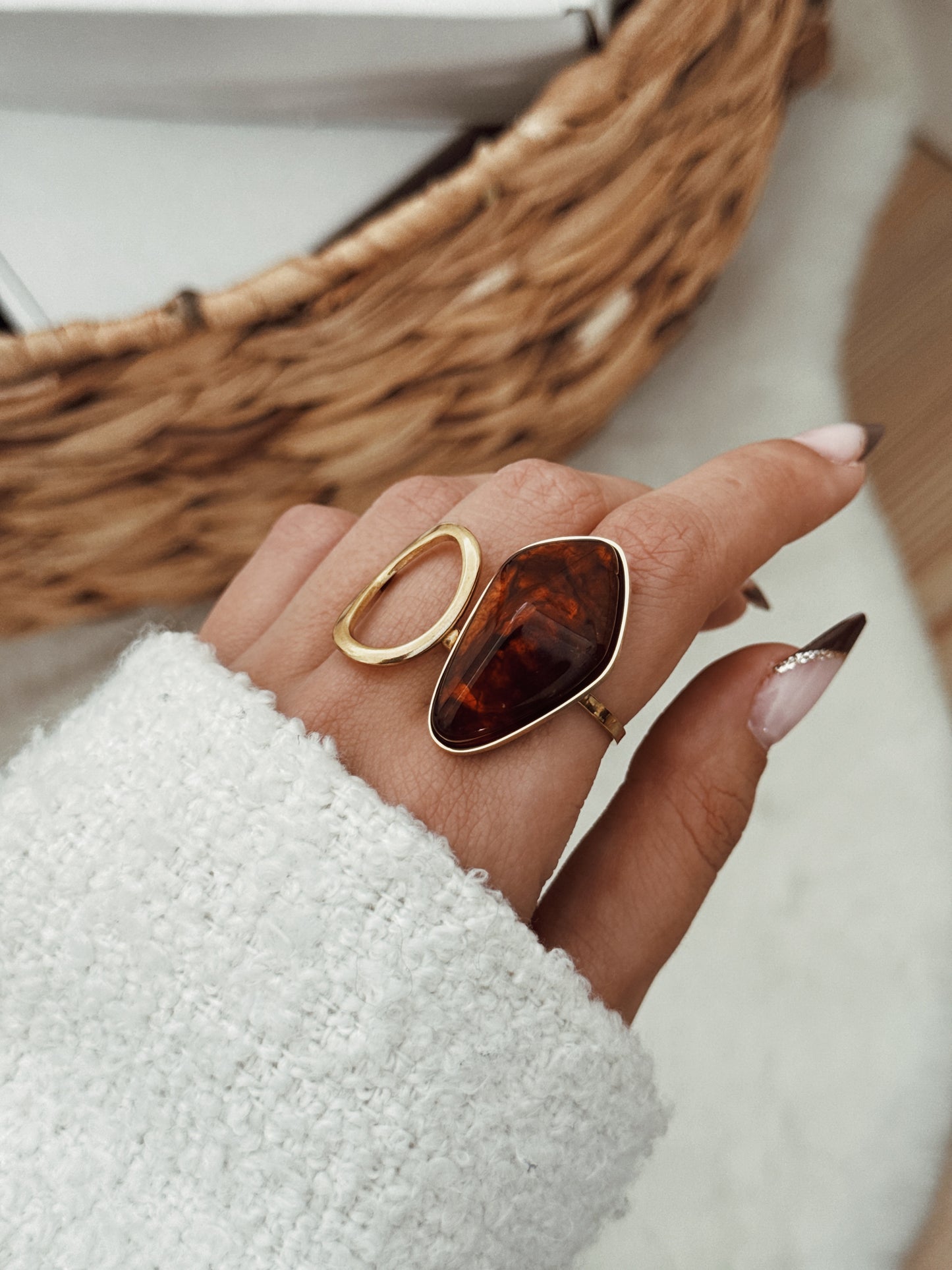 Anel Golden Âmbar