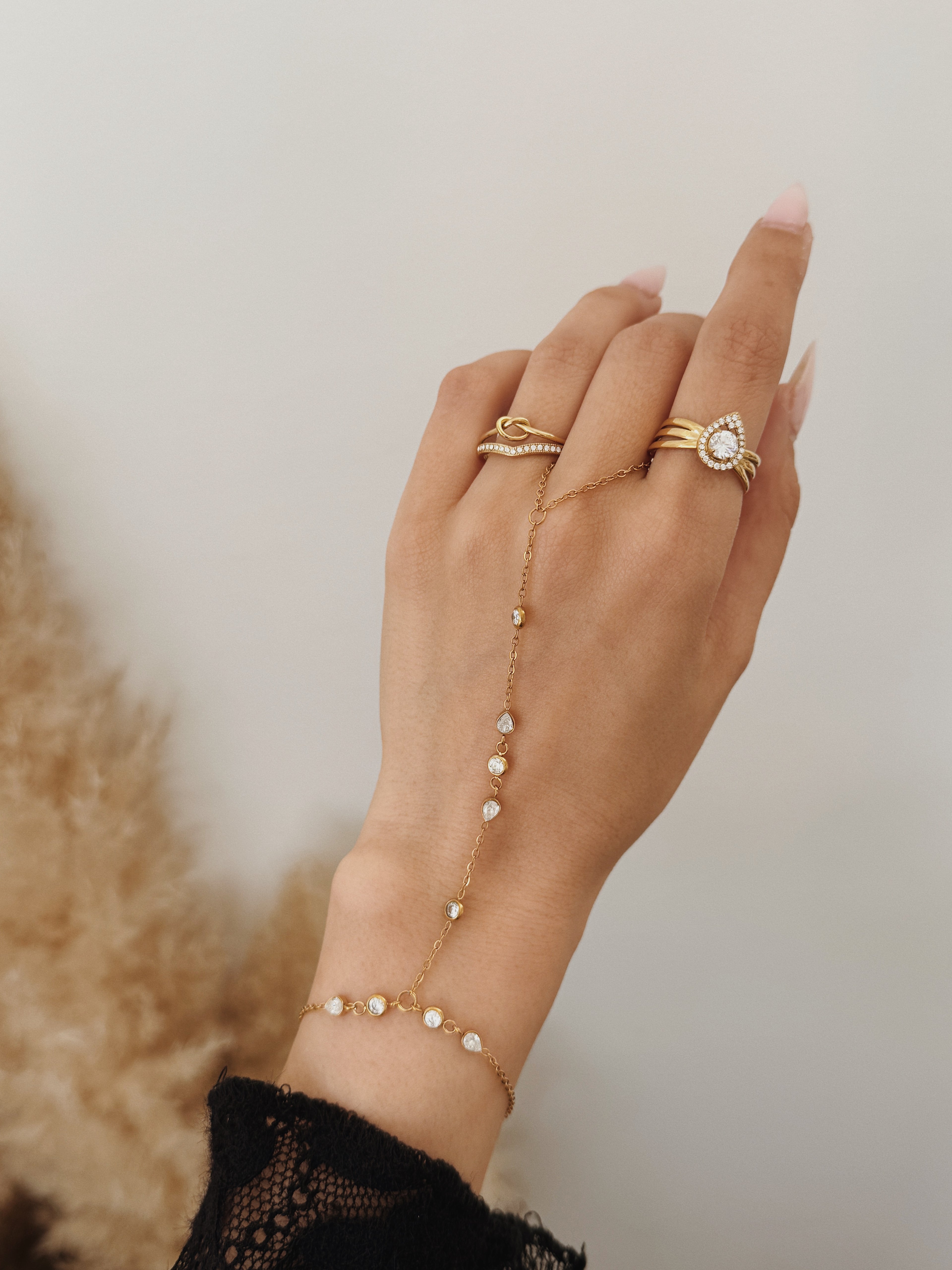 Pulseira de mão Kyle