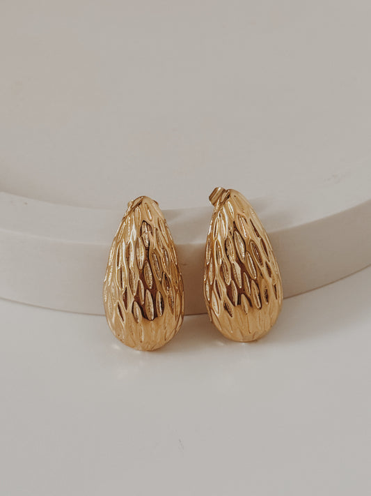 Brincos Gota martelada