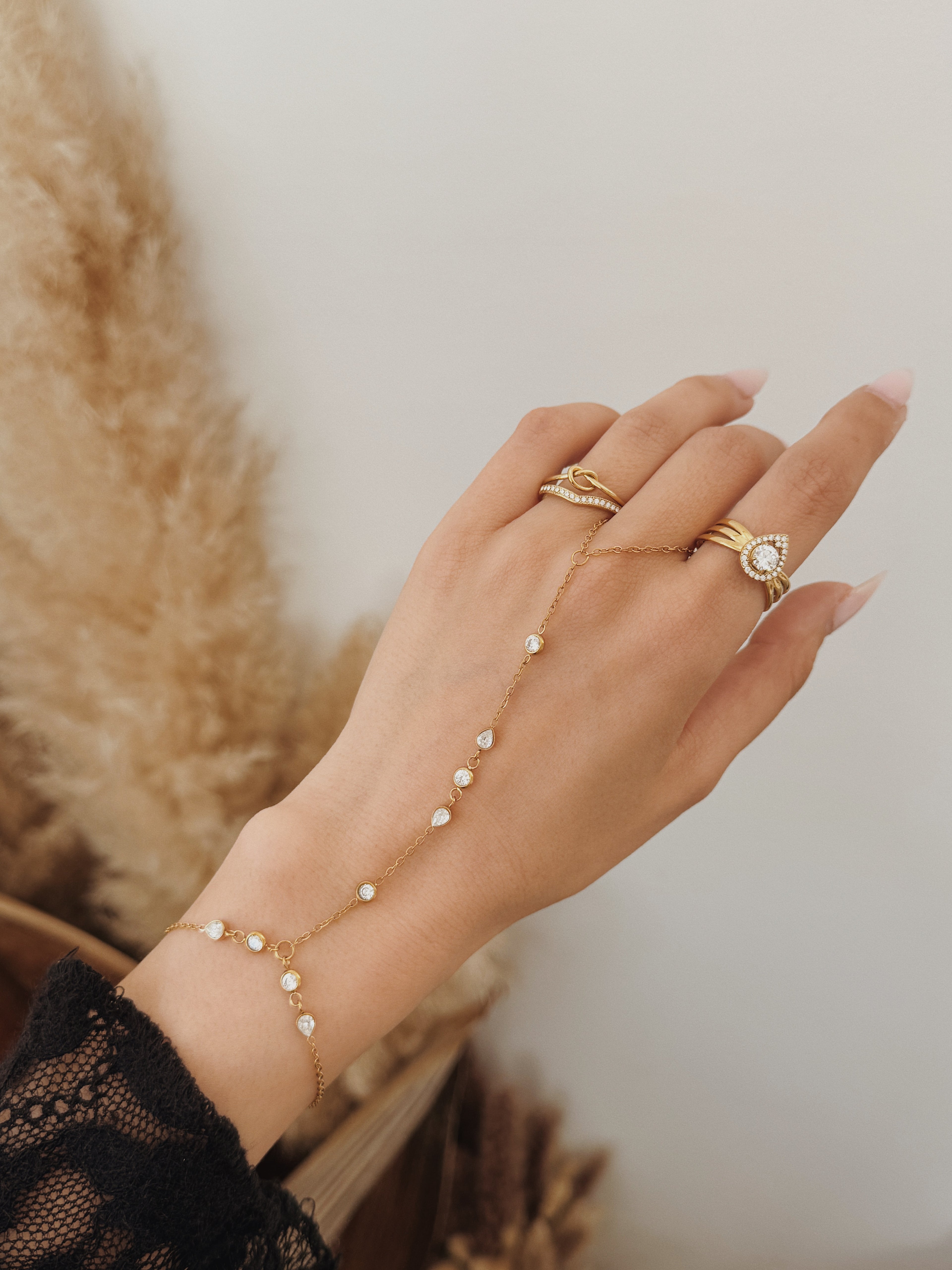 Pulseira de mão Kyle