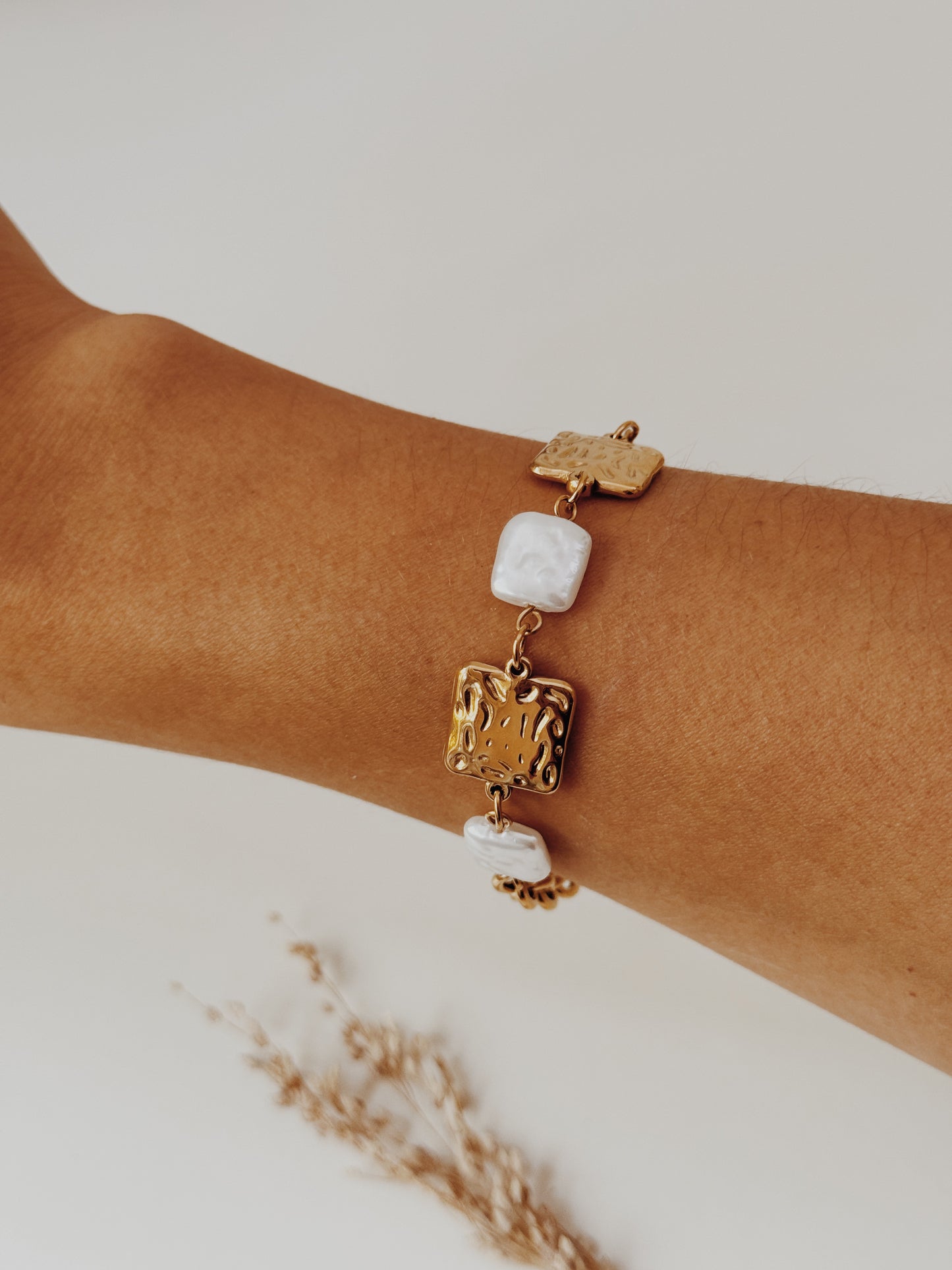 Pulseira maré dourada