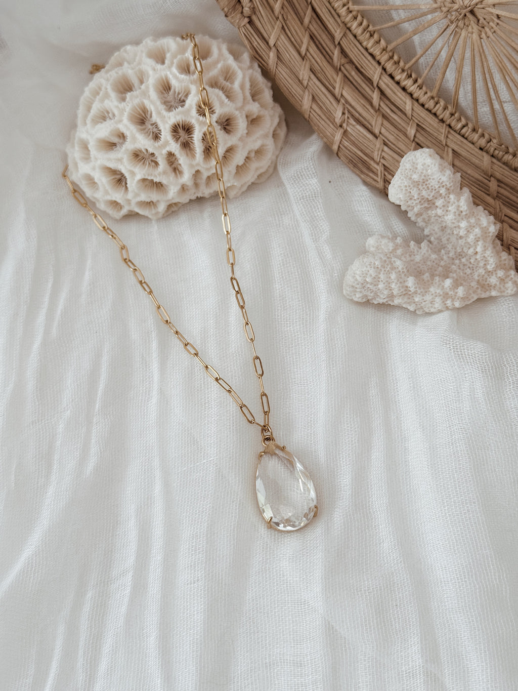 Colar gota cristalina | quartzo cristal
