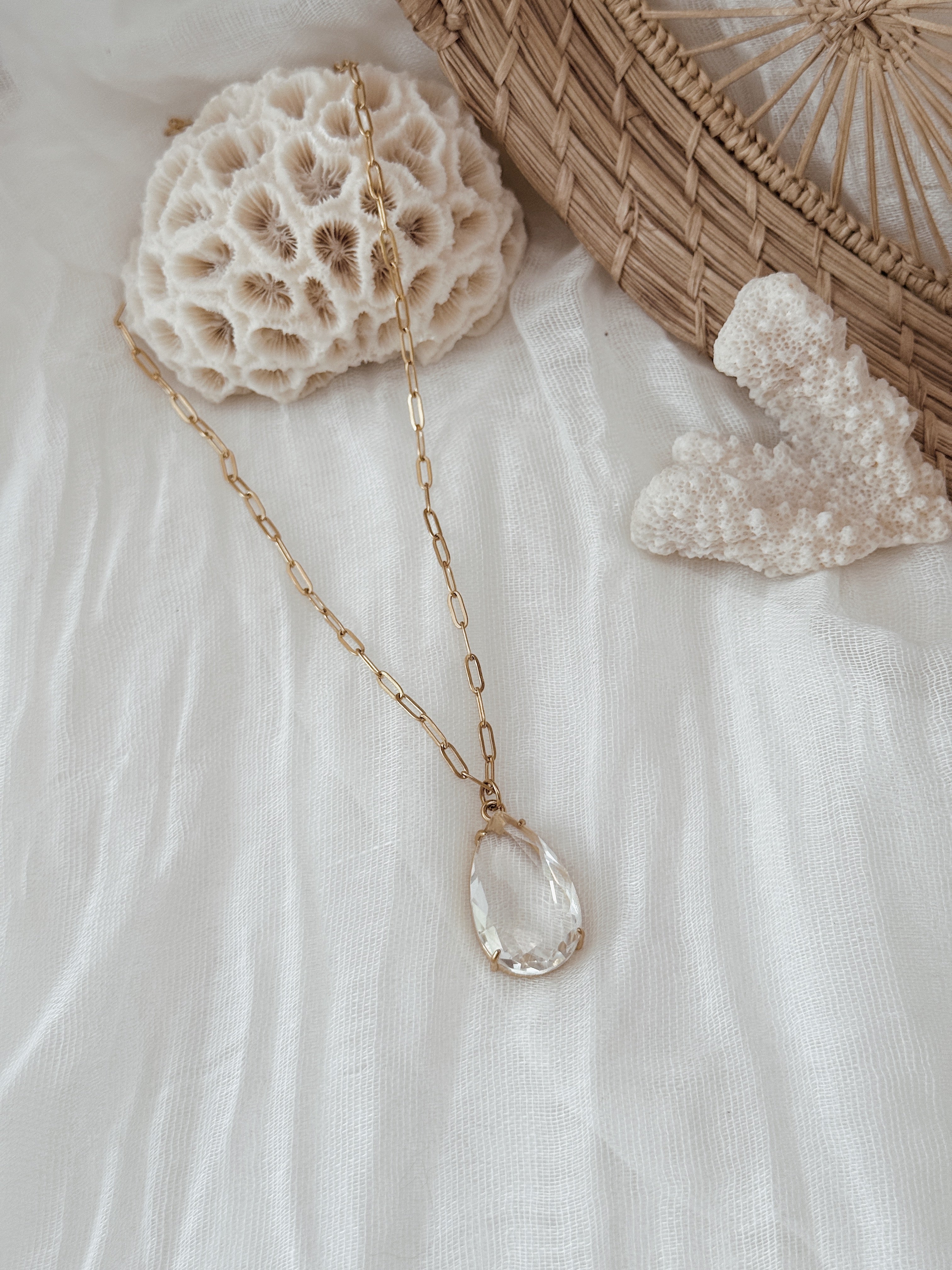 Colar gota cristalina | quartzo cristal