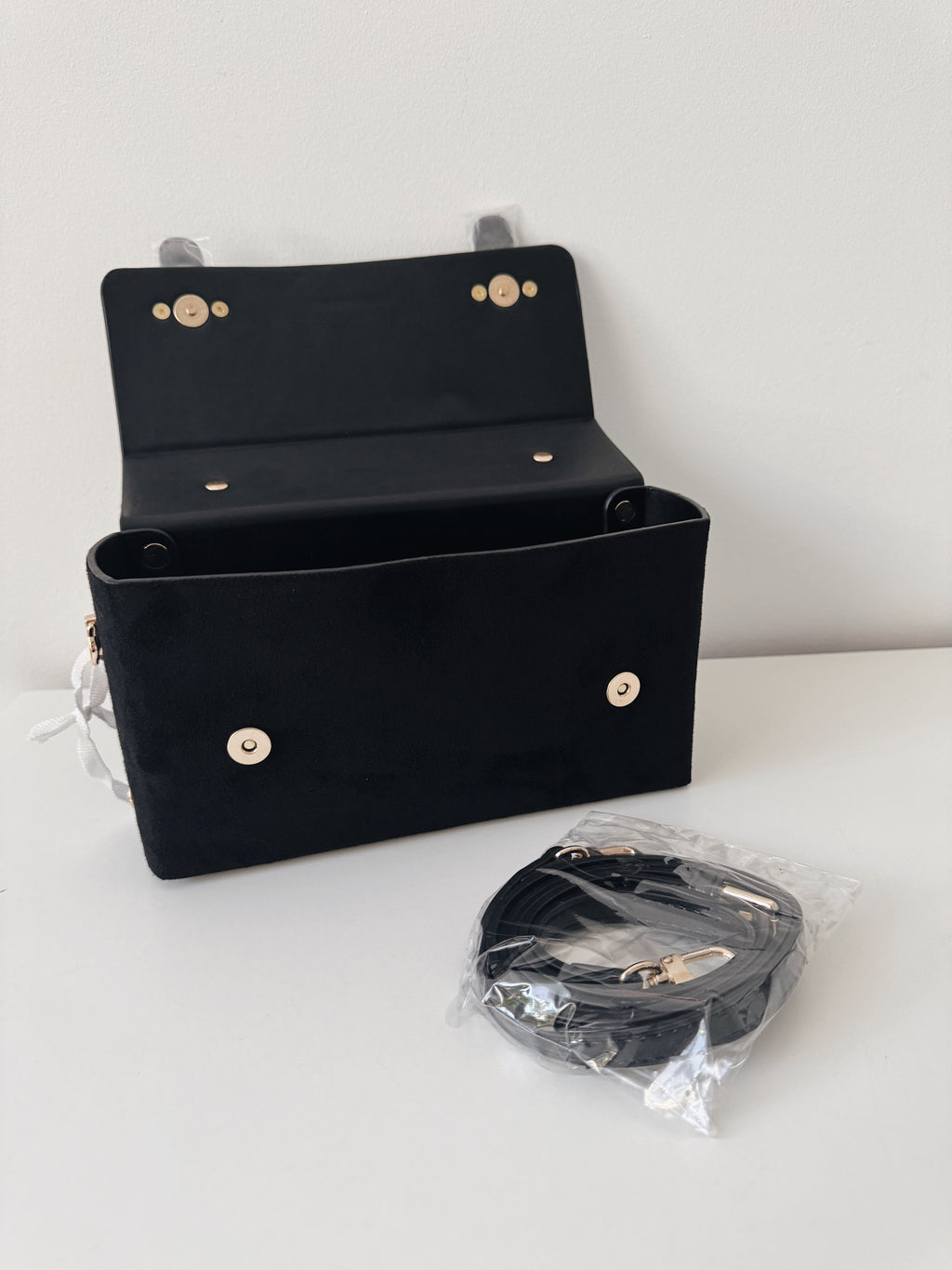 Mala Regina Schrecker |  camurça black