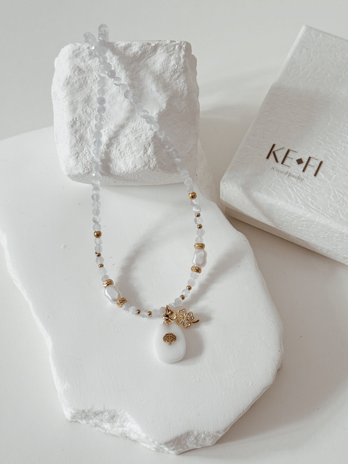 Colar Pure Light | Selenite + Quartzo Leitoso