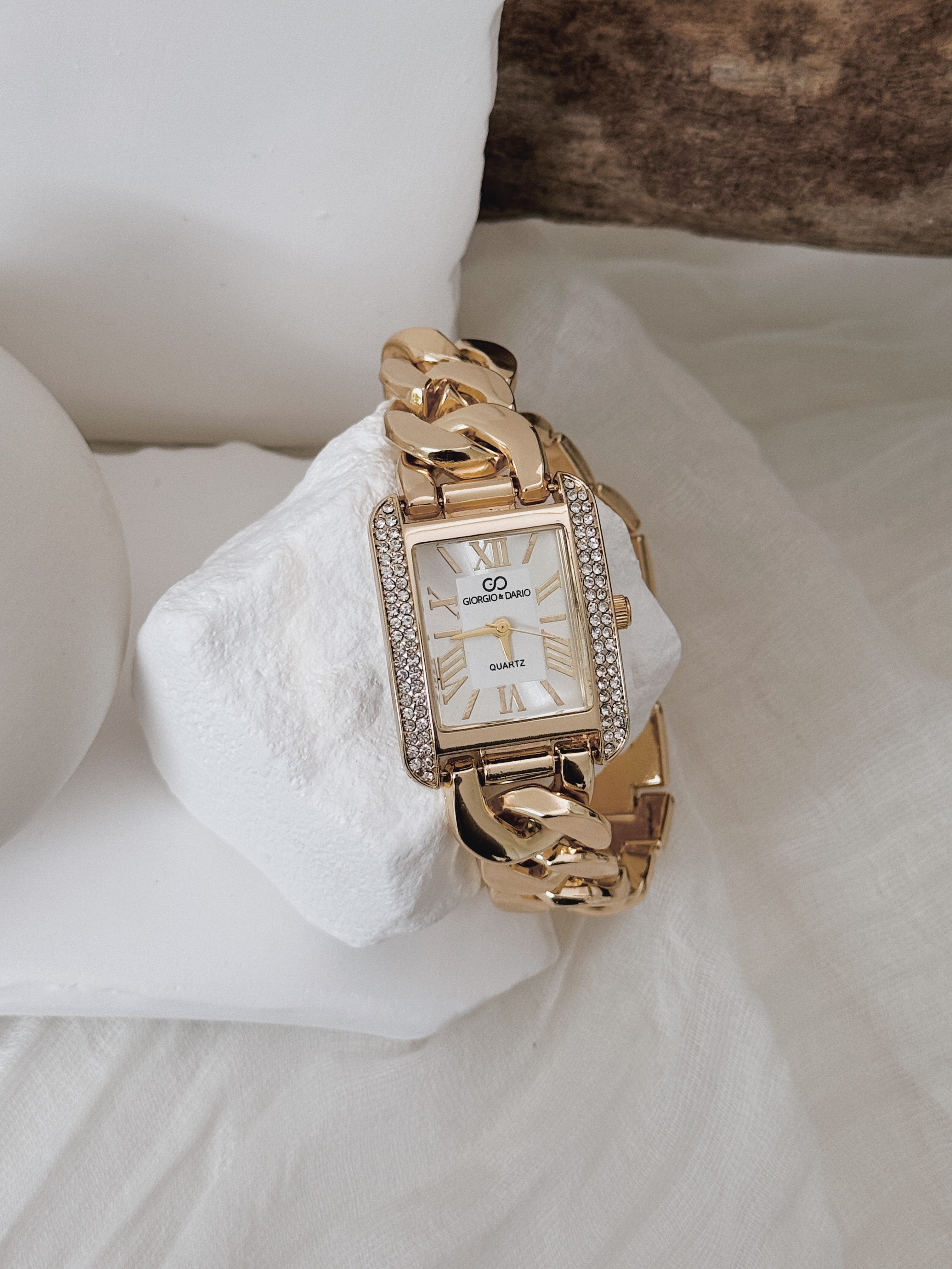 Relógio Emery dourado