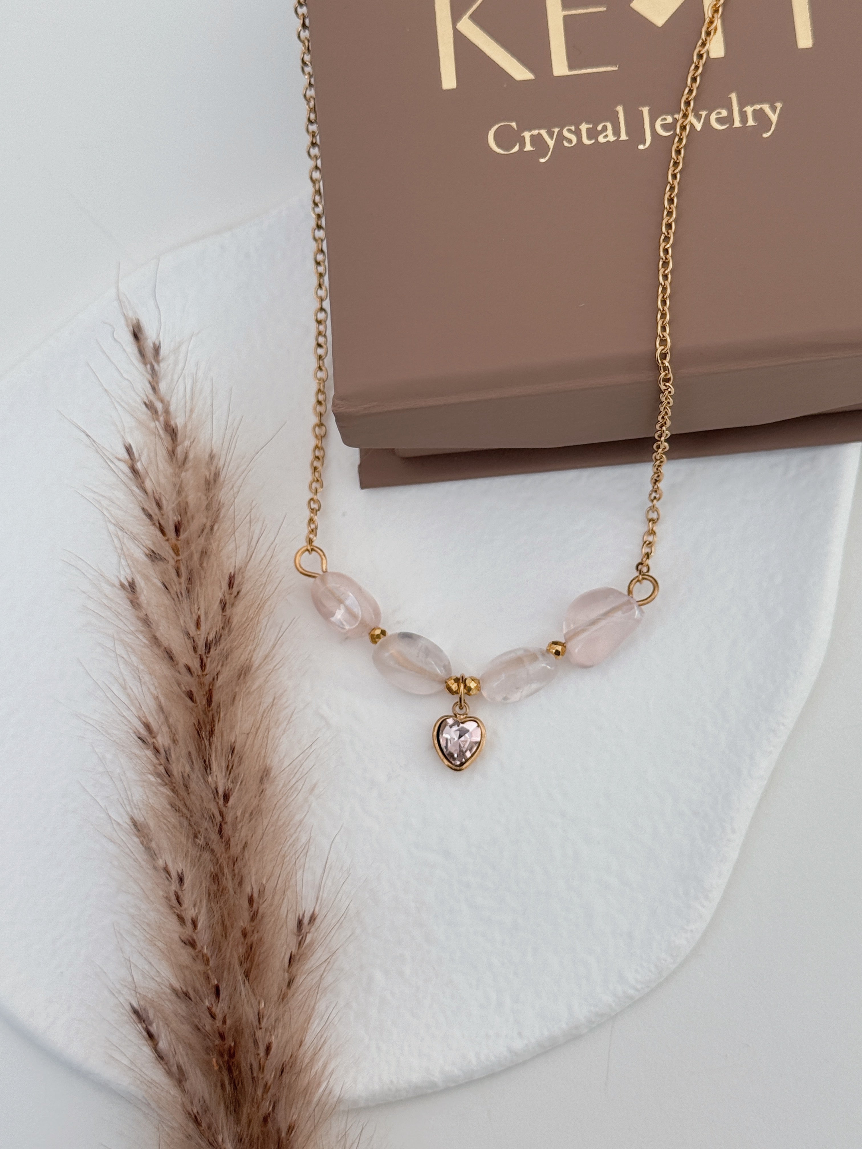 Colar Amor Suave ( quartzo rosa )